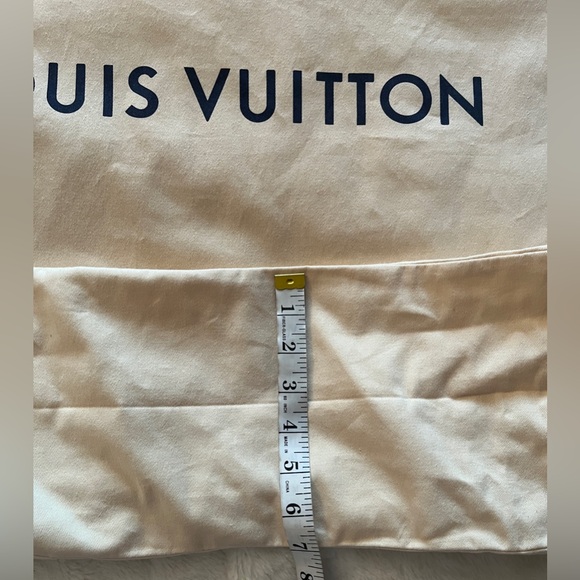 Louis Vuitton Authentic Large Cream Dust Bag with Blue Accents and Ribbon. New - Picture 5 of 10